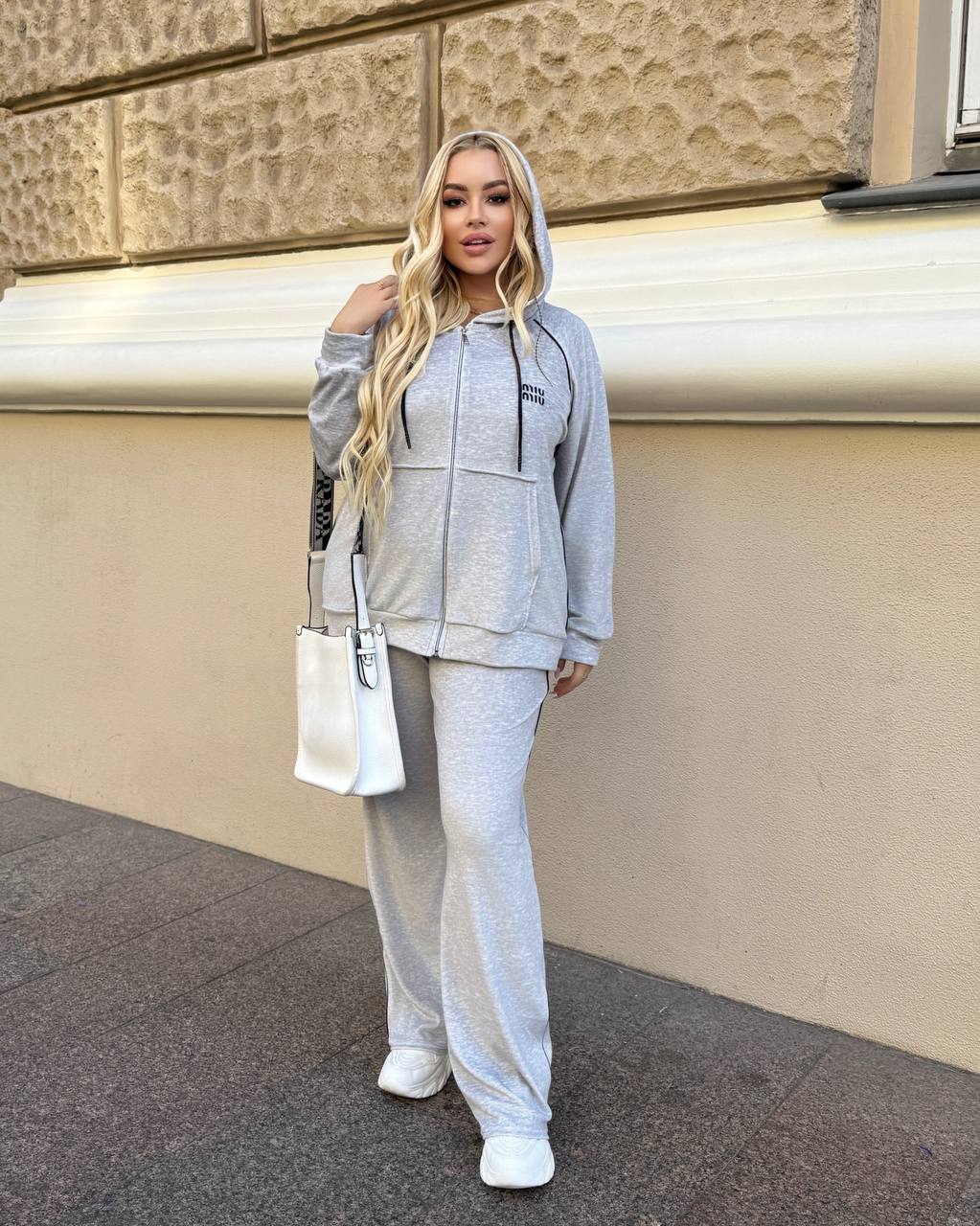 Костюм 16092502